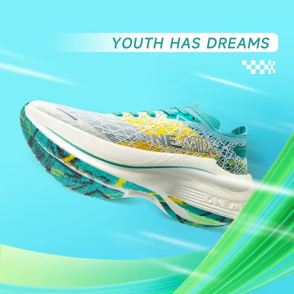 Ultra-Light Marathon Sneakers